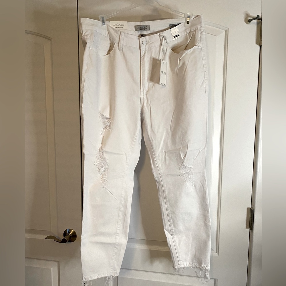 White Judy Blue jeans